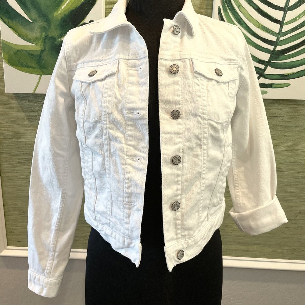 **Like New ** Banana Republic White Denim Jean Jacket - Size XS